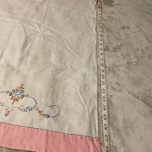 Vintage linen runner - Picture 3 of 4